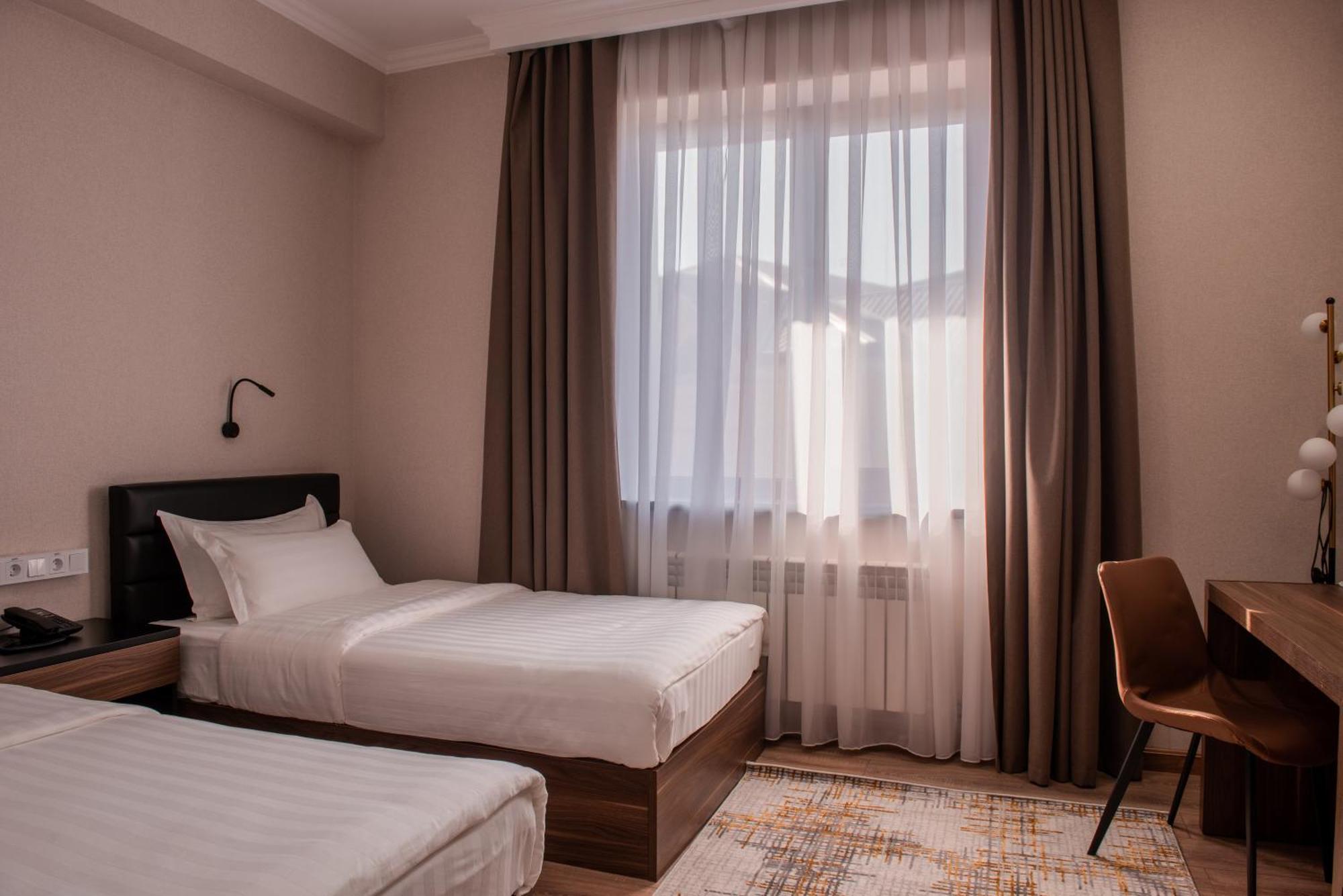Silk Road Premium Hotel Ташкент Екстериор снимка