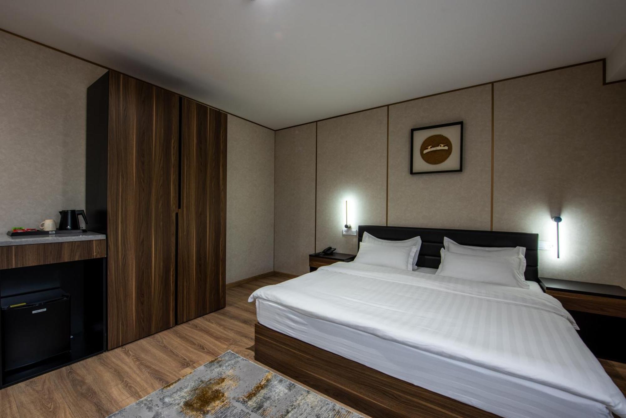 Silk Road Premium Hotel Ташкент Екстериор снимка