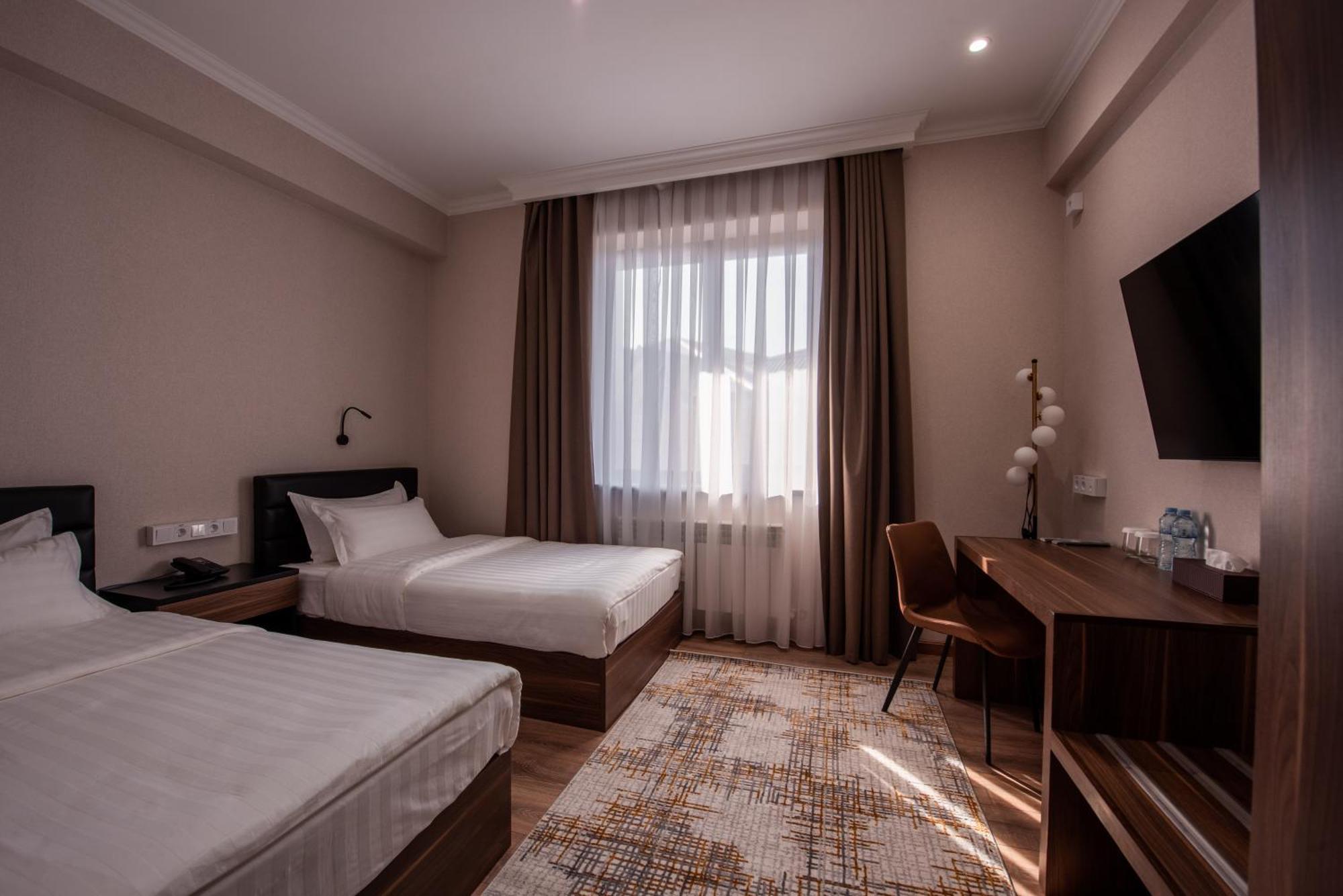 Silk Road Premium Hotel Ташкент Екстериор снимка