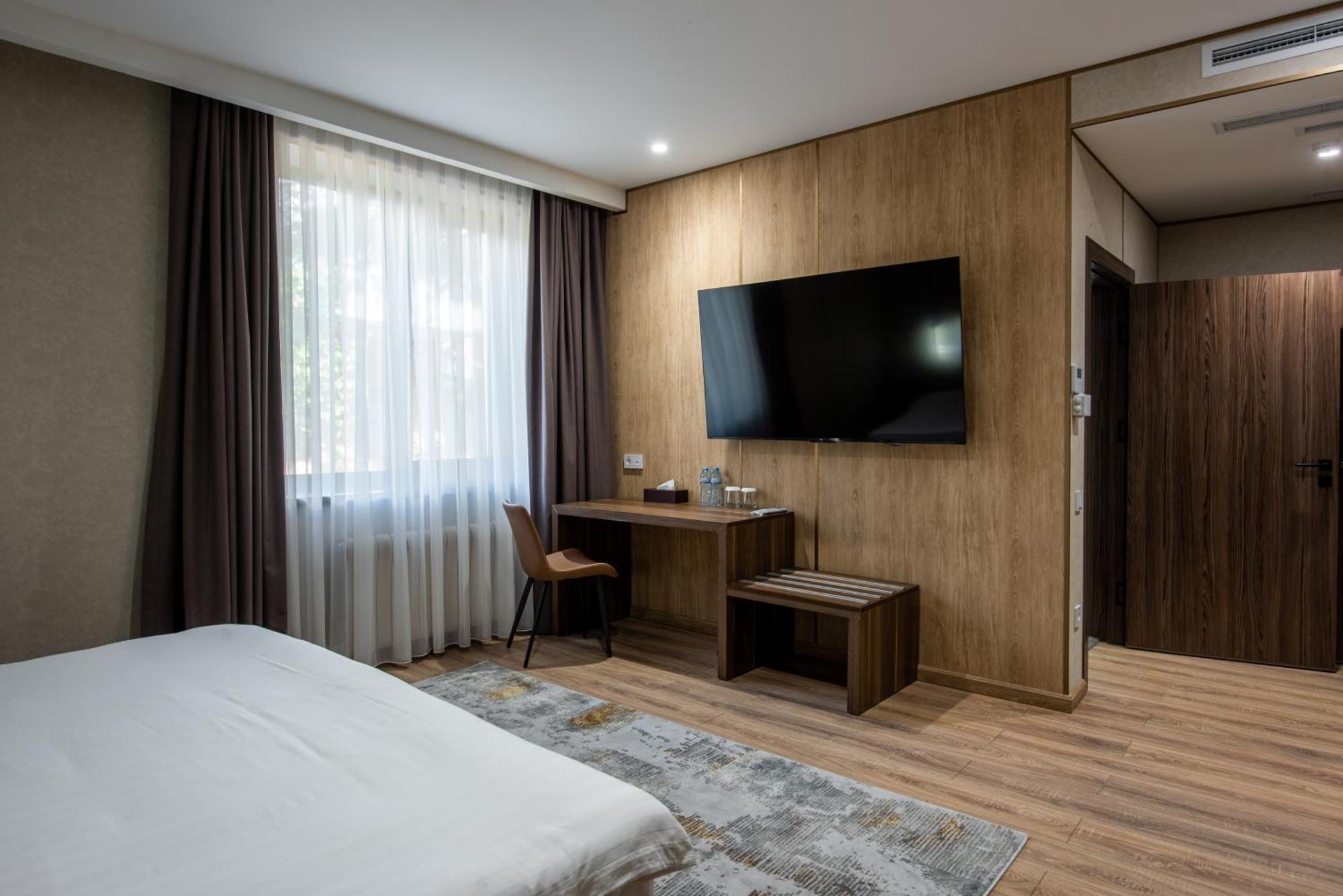 Silk Road Premium Hotel Ташкент Екстериор снимка
