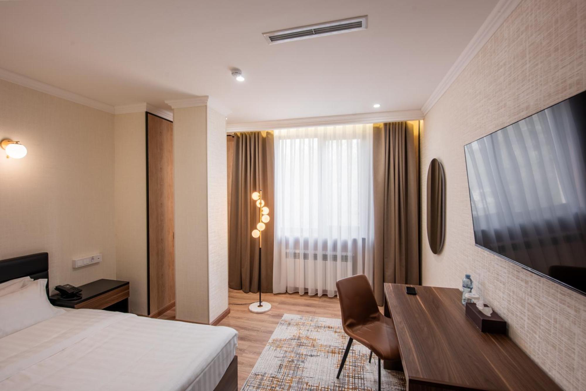 Silk Road Premium Hotel Ташкент Екстериор снимка