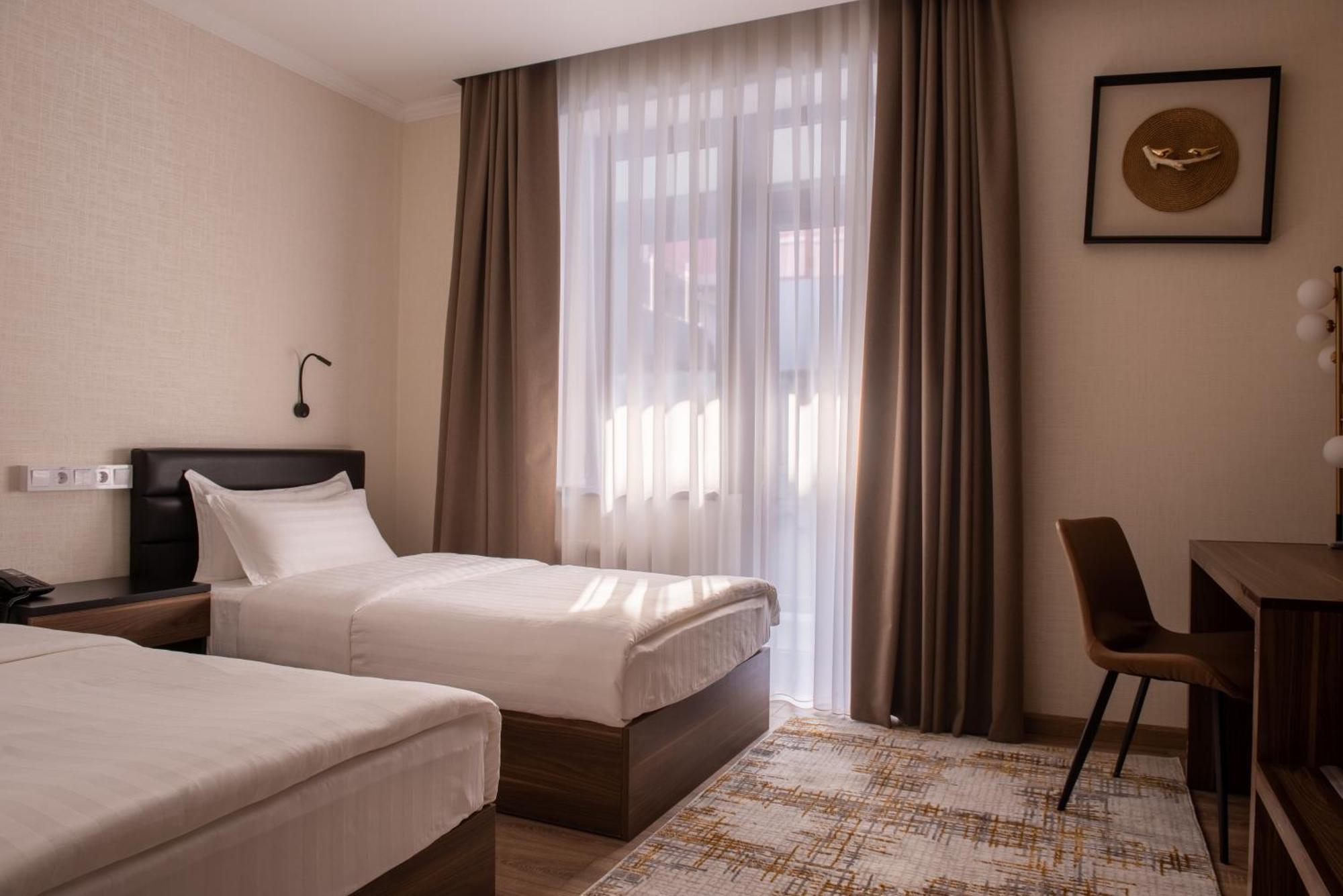 Silk Road Premium Hotel Ташкент Екстериор снимка